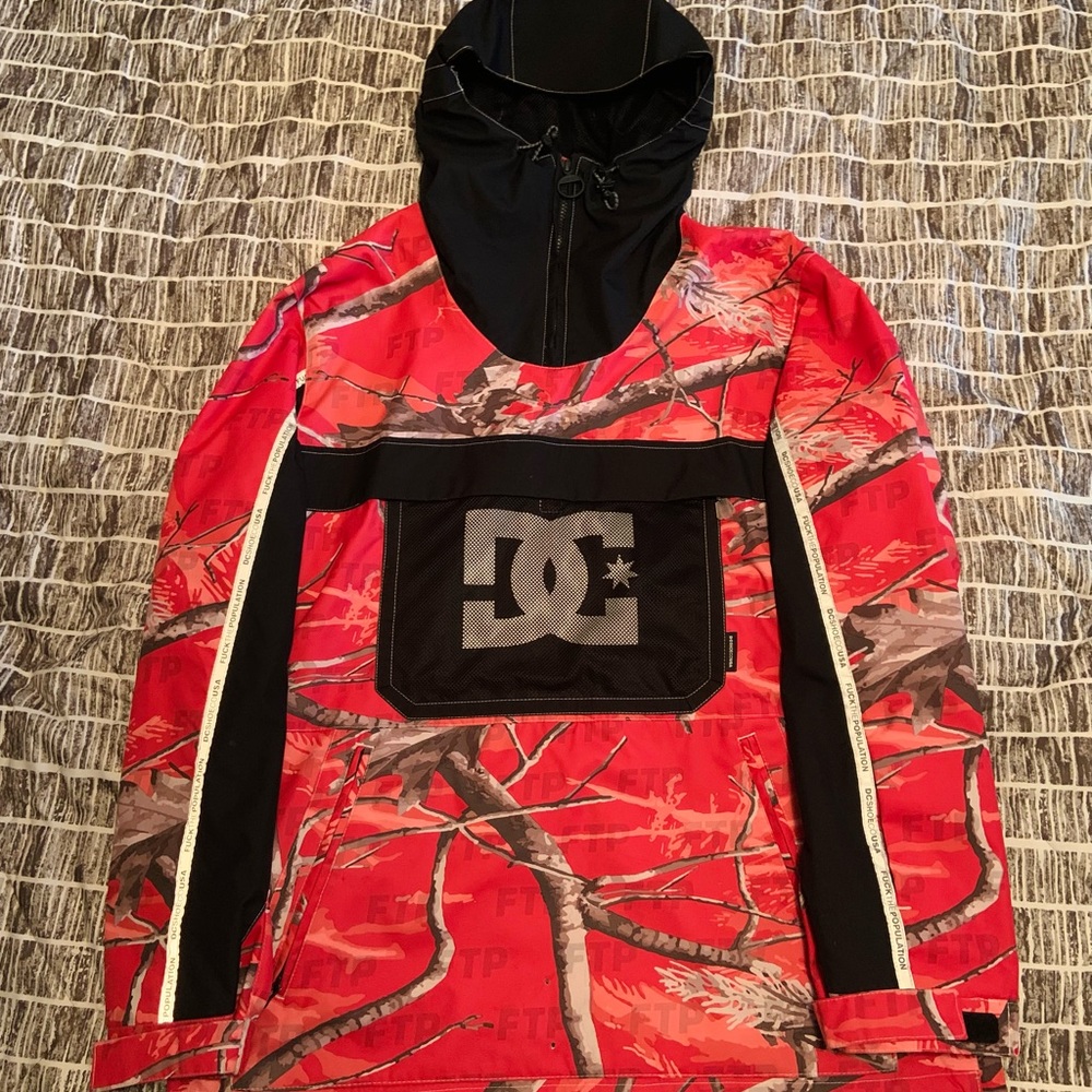 *RARE* ftp x dc anorak red camo